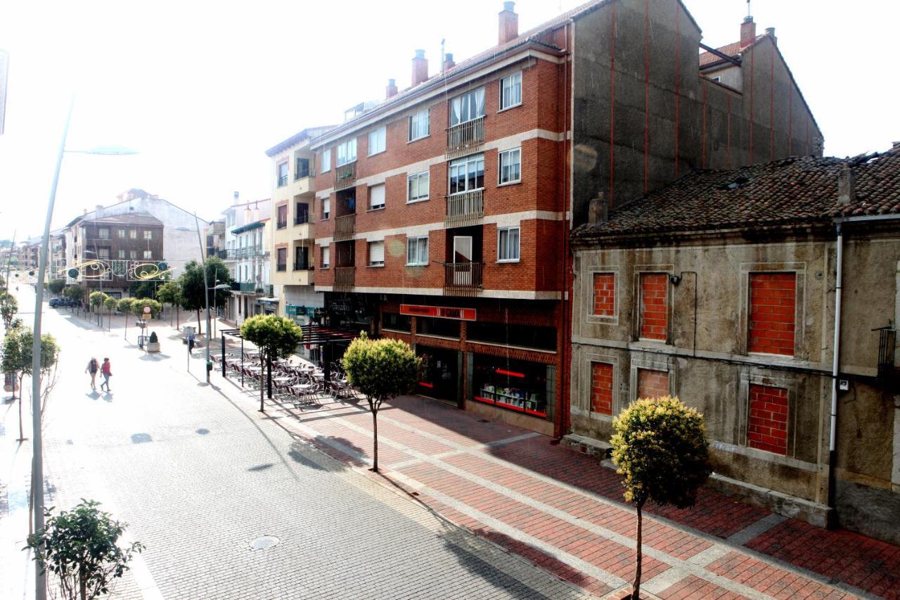 Apartamento Castilla Las Navas del Marqués Esterno foto